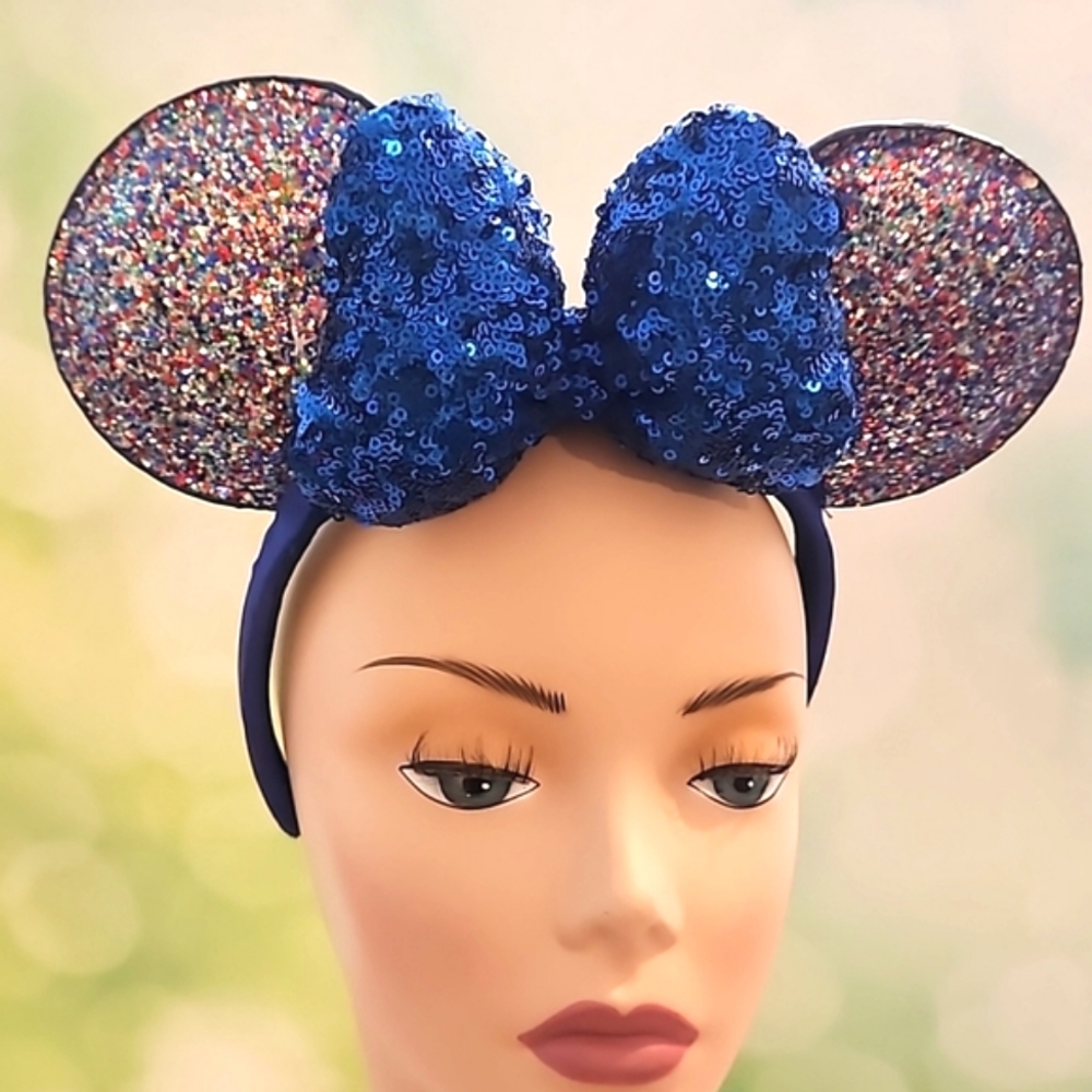 Disney Parks Commemorative 2020 Mouse Ears glitter sequins souvenir EUC WDW